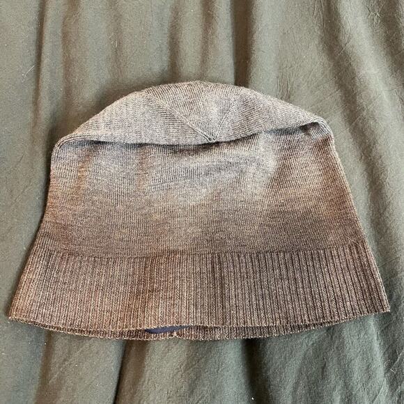 Banana Republic Beige Wool Blend Beanie - Picture 1 of 3